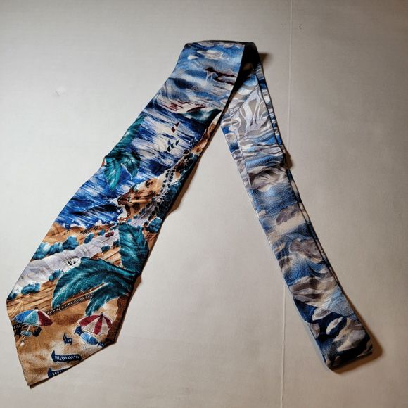 Adolfo Couture Tie Beach Highway - 100% Silk - Picture 3 of 4